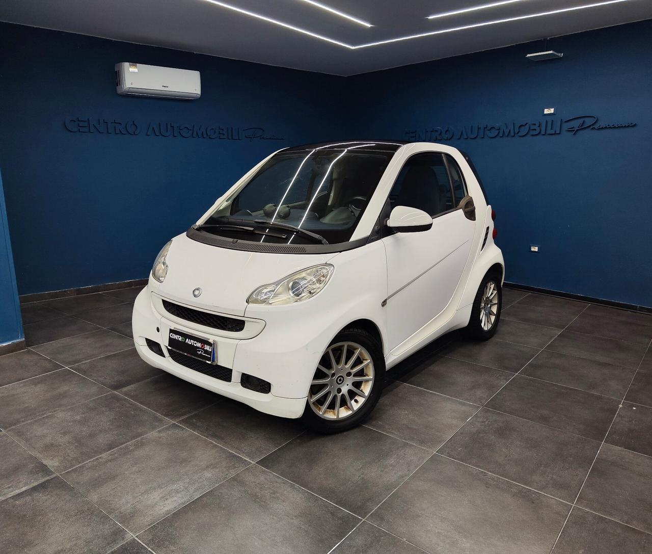 Smart fortwo 1,0 70CV MHD coupé passion