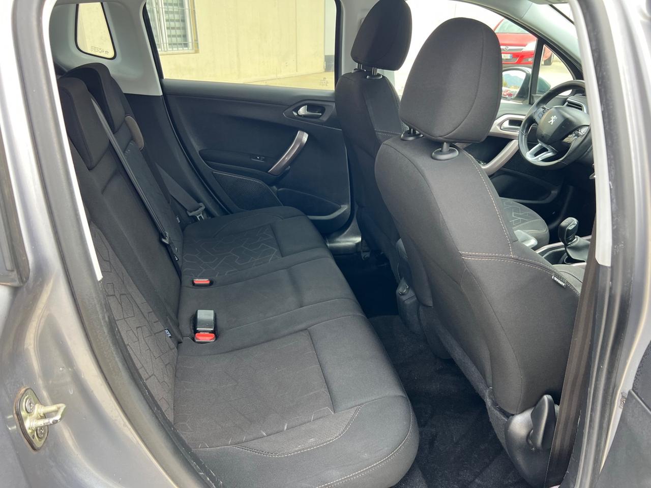 Peugeot 2008 1.4 HDi 68CV Active 2013