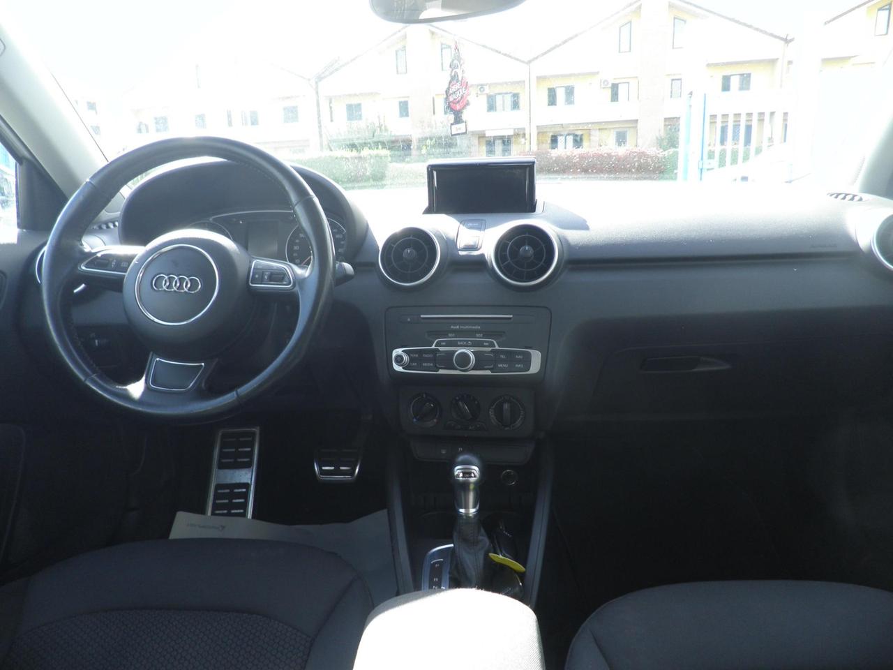 Audi A1 Sportback 1.6 tdi Metal s-tronic