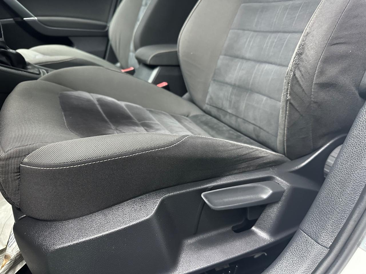 Volkswagen Golf 1.6 TDI DSG 5p. Highline BlueMotion Tech