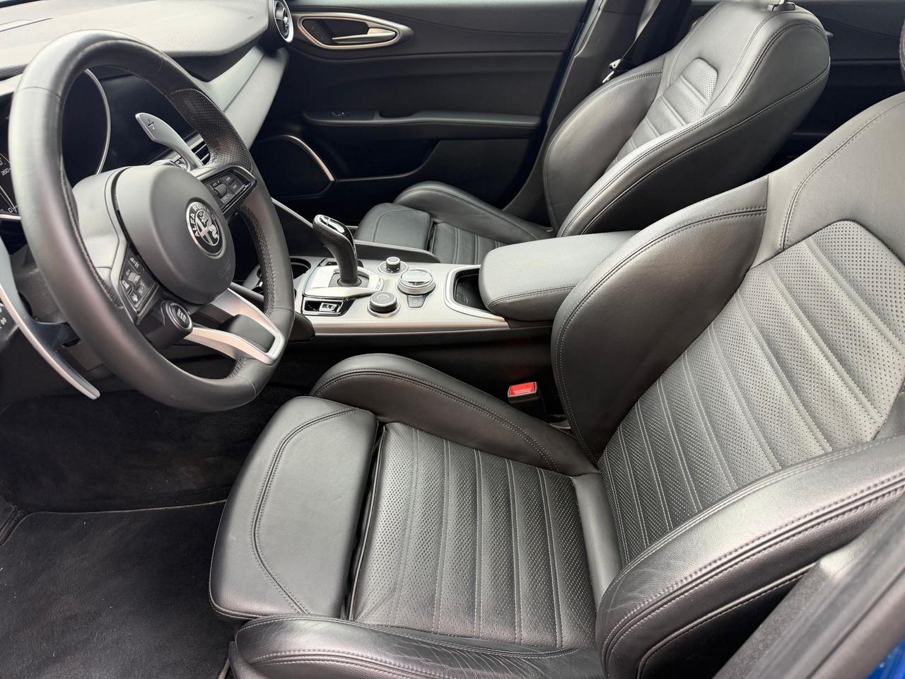 Alfa Romeo Giulia 2.2 jtdm 210CV AT8 AWD Q4 Veloce