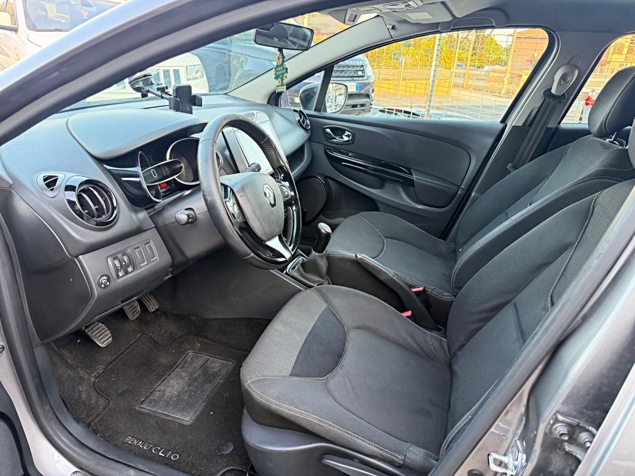 Renault Clio 1.2 75CV GPL 5 porte Live Garanzia 12 Mesi