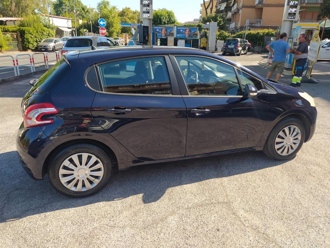 Peugeot 208 1.0Active offerta del mese