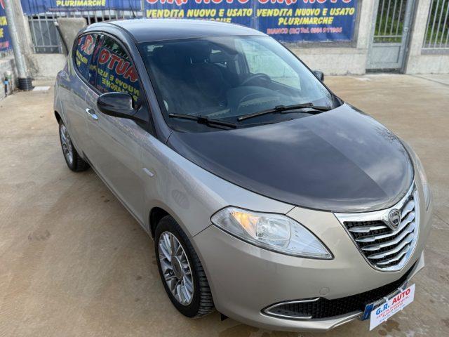 LANCIA Ypsilon 1.2 69 CV 5 porte Gold BICOLOR