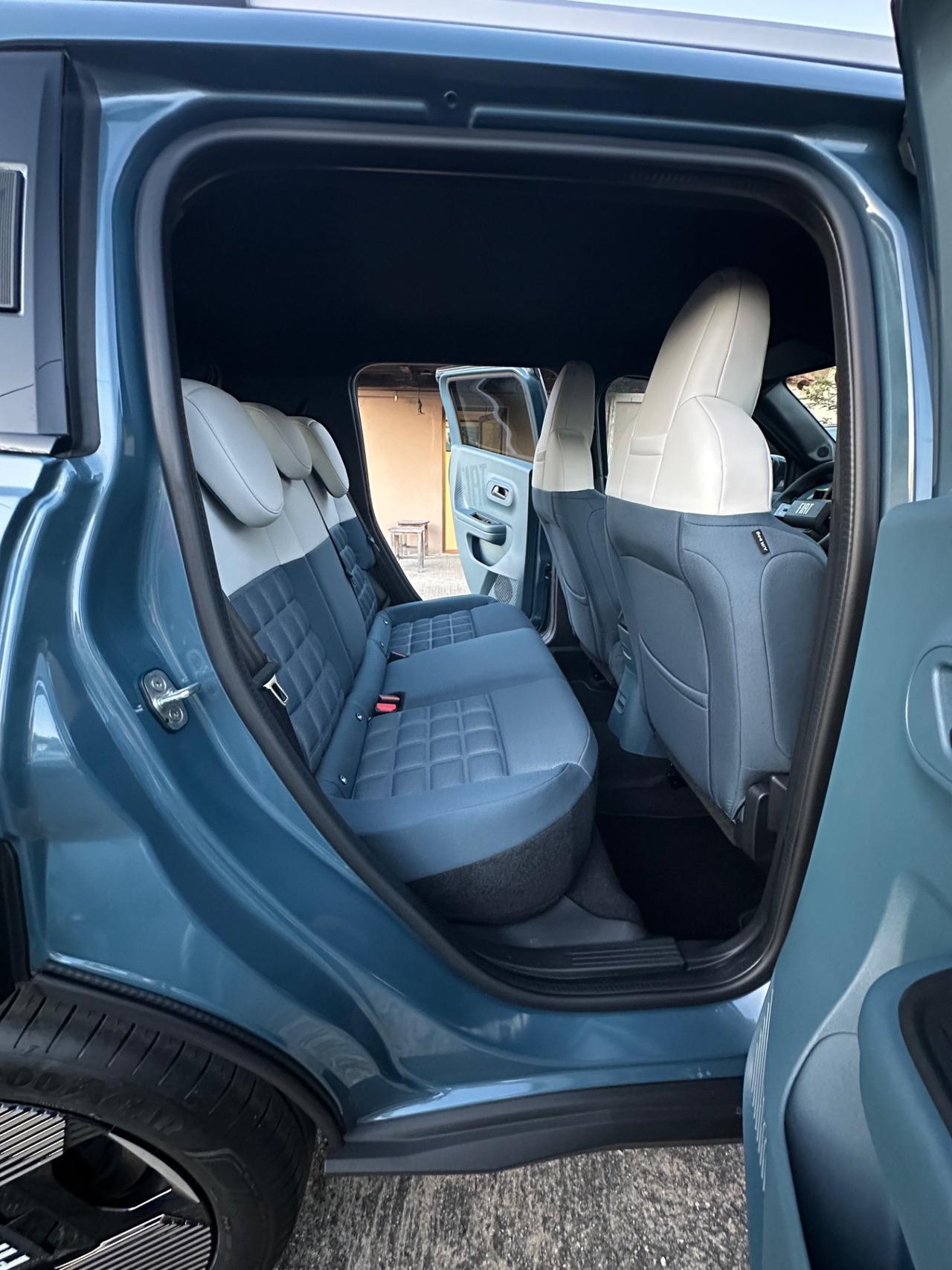 Fiat Grande Panda 1.2 Hybrid 110 CV S&S La Prima