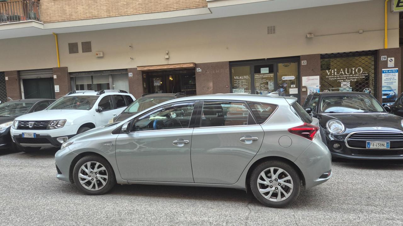 Toyota Auris 5 Porte Auris 1.8h Cool cvt