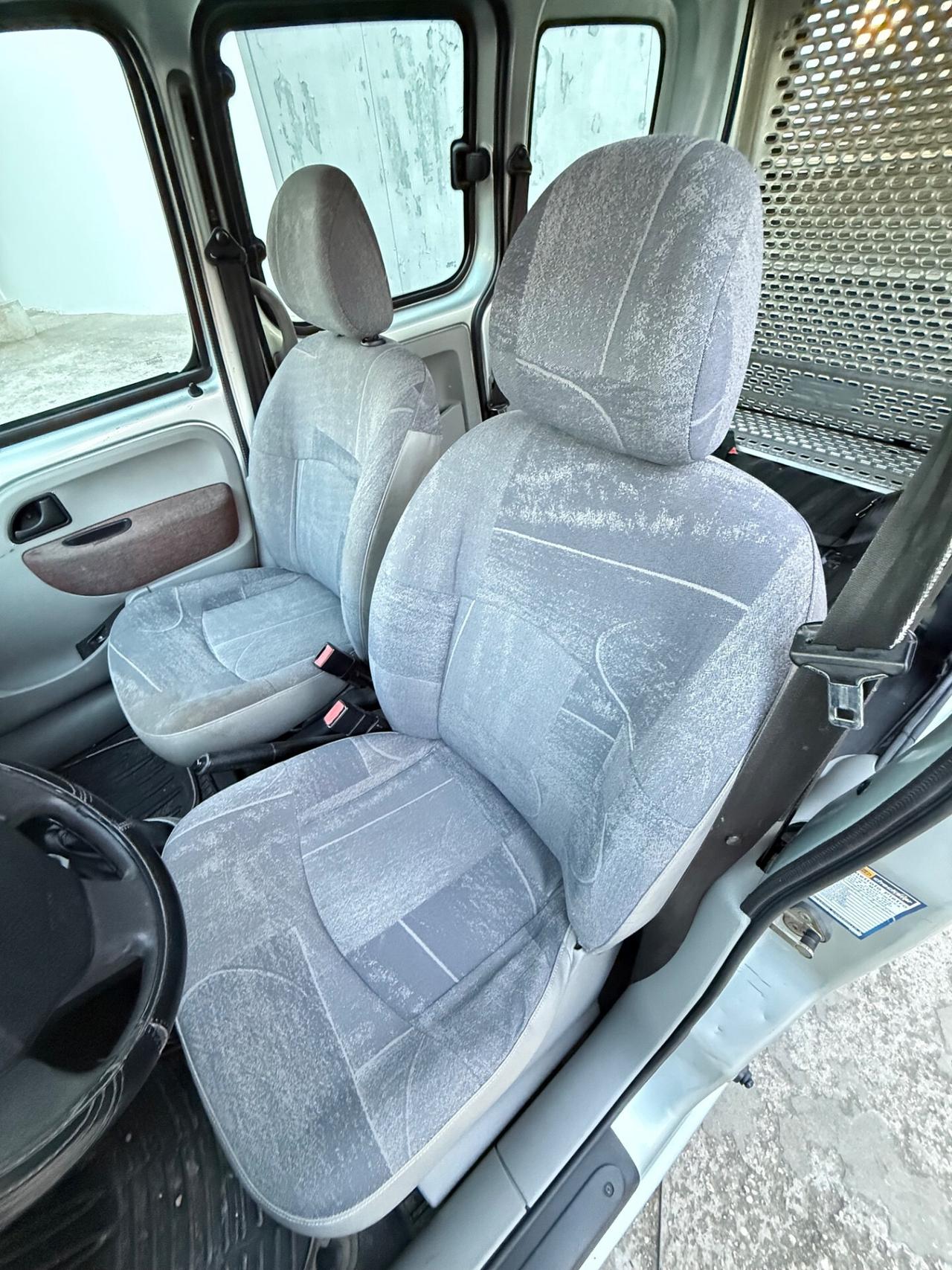 Renault Kangoo 4p. Autocarro 1.2 PEDANA DISABILE