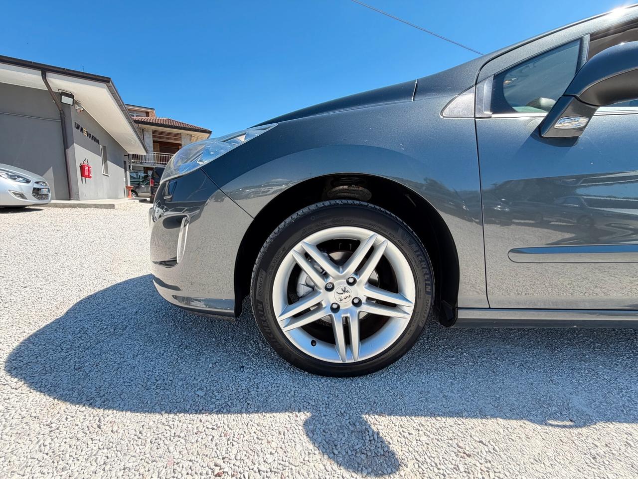 Peugeot 308 1.6 HDi 110 cv 5p Sportium 132.362 km unico proprietario