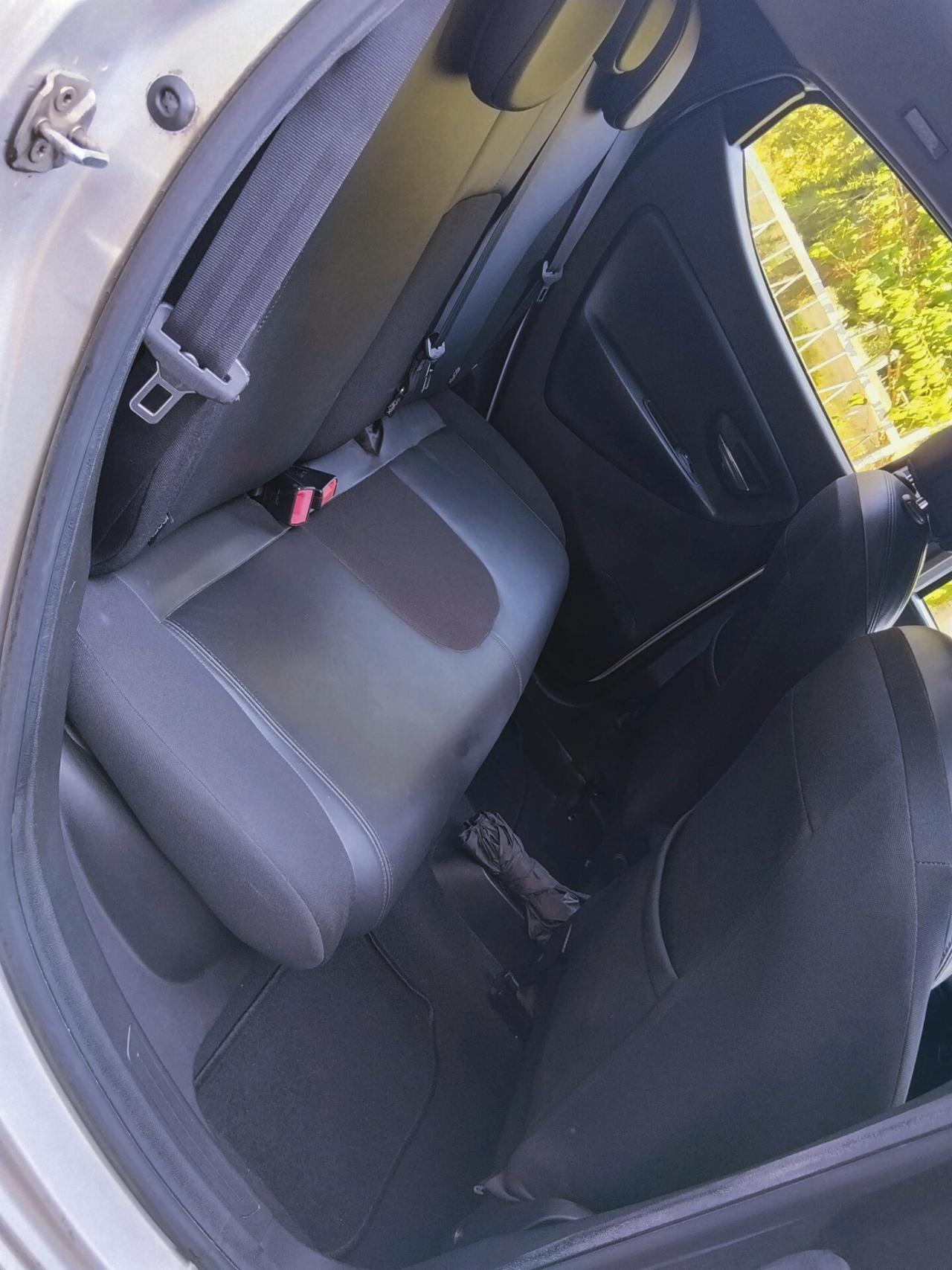Lancia Ypsilon 1.2 69 CV 5 porte GPL Ecochic Platinum