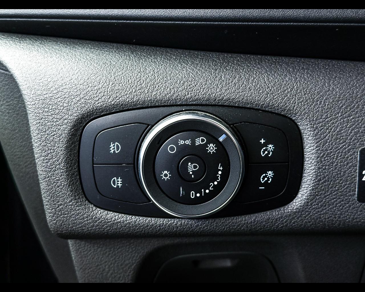 FORD Transit Custom - TRANSIT CUSTOM WESTFALIA NUGGET 320 L1 131 CV