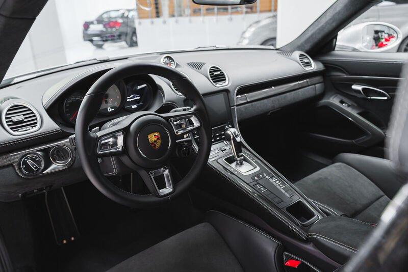 Porsche 718 718 CAYMAN GTS 4.0