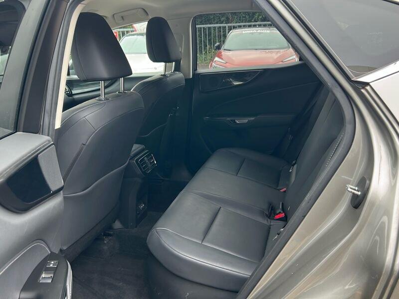 Lexus NX NX Hybrid 4WD Premium IVA ESPOSTA COMPRESA