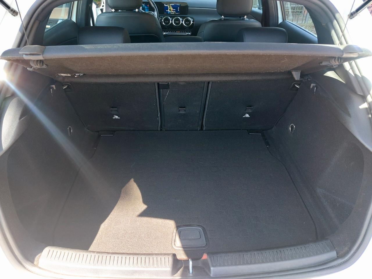 Mercedes-Benz A 180 d 116 CV Sport - 2021