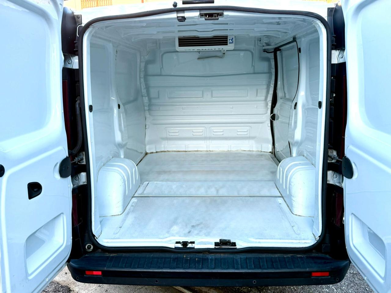 Renault Trafic T27 2.0 dCi 120CV Furgone Ice COIBENTATO FRIGO