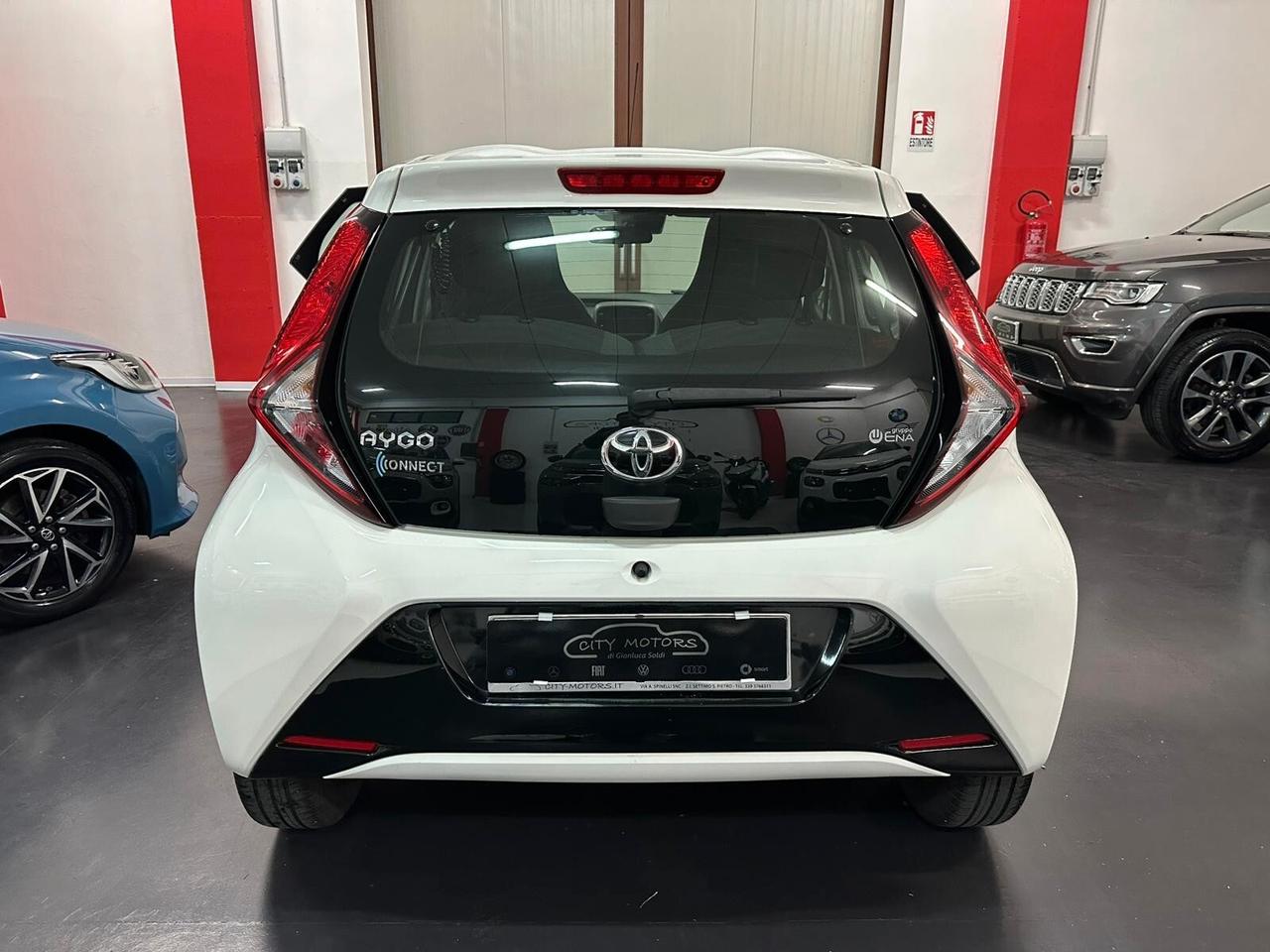 Toyota Aygo 1.0 VVT-i 69 CV 5 porte x-cool TSS