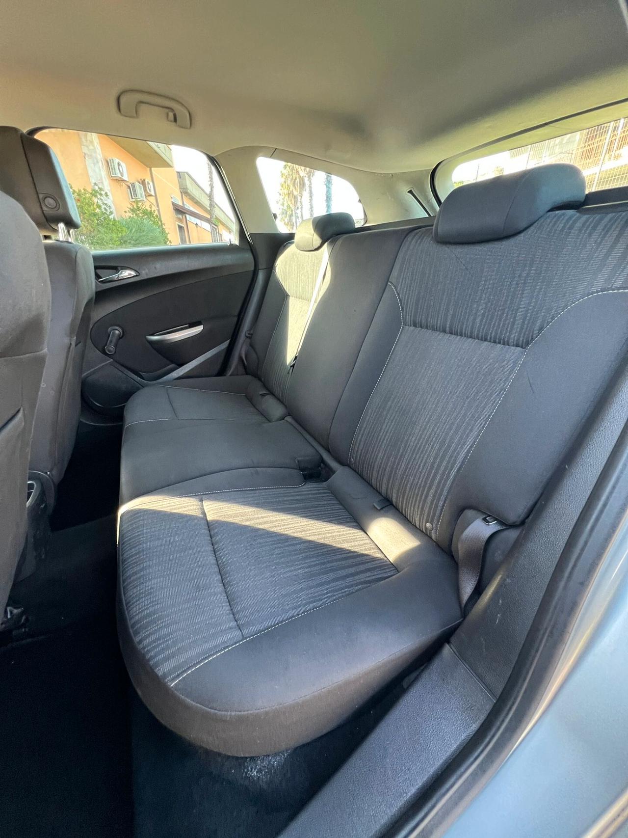 Opel Astra 1.7 CDTI 110CV Sports Tourer Cosmo Fleet