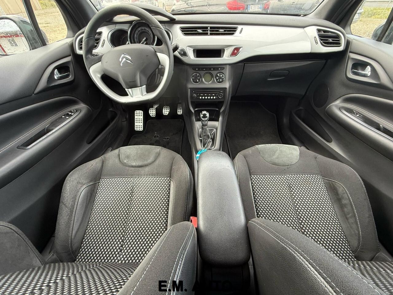 Ds DS3 DS 3 1.4 HDi 70 Just Black