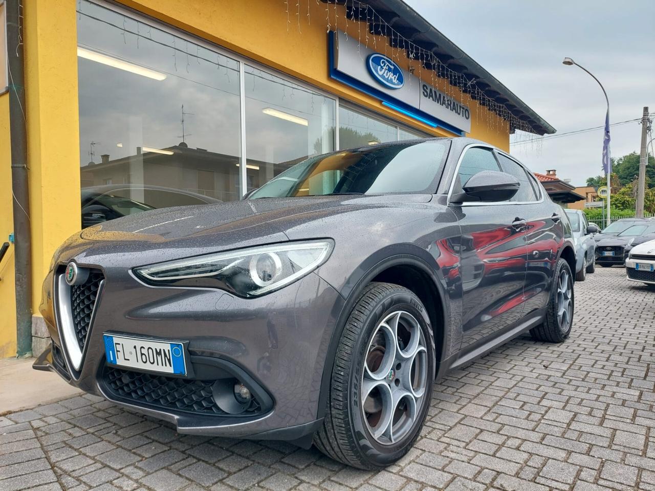 Alfa Romeo Stelvio 2.2 Turbodiesel 210 CV AT8 Q4 Executive