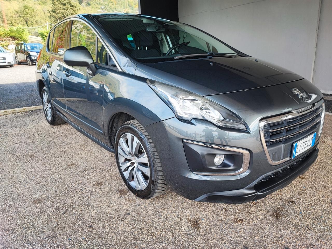 Peugeot 3008 1.6 HDi 115CV Business