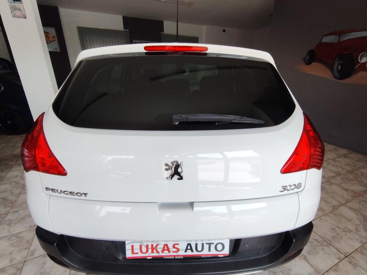 Peugeot 3008 1.6 e-HDi 115CV cambio robotizzato Stop&Start Style