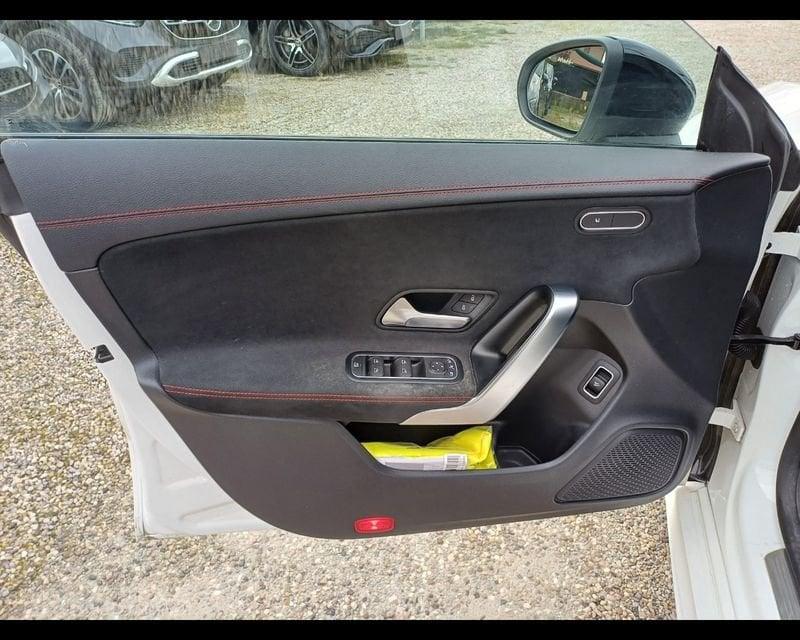 Mercedes-Benz CLA Coupé CLA 180 d AMG Line Advanced Plus NIGHT-PACK