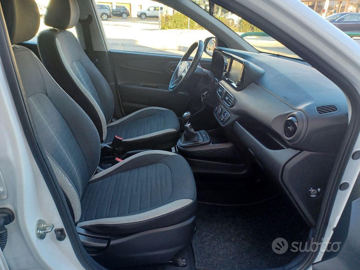 HYUNDAI - i10 - 1.0 MPI Connectline