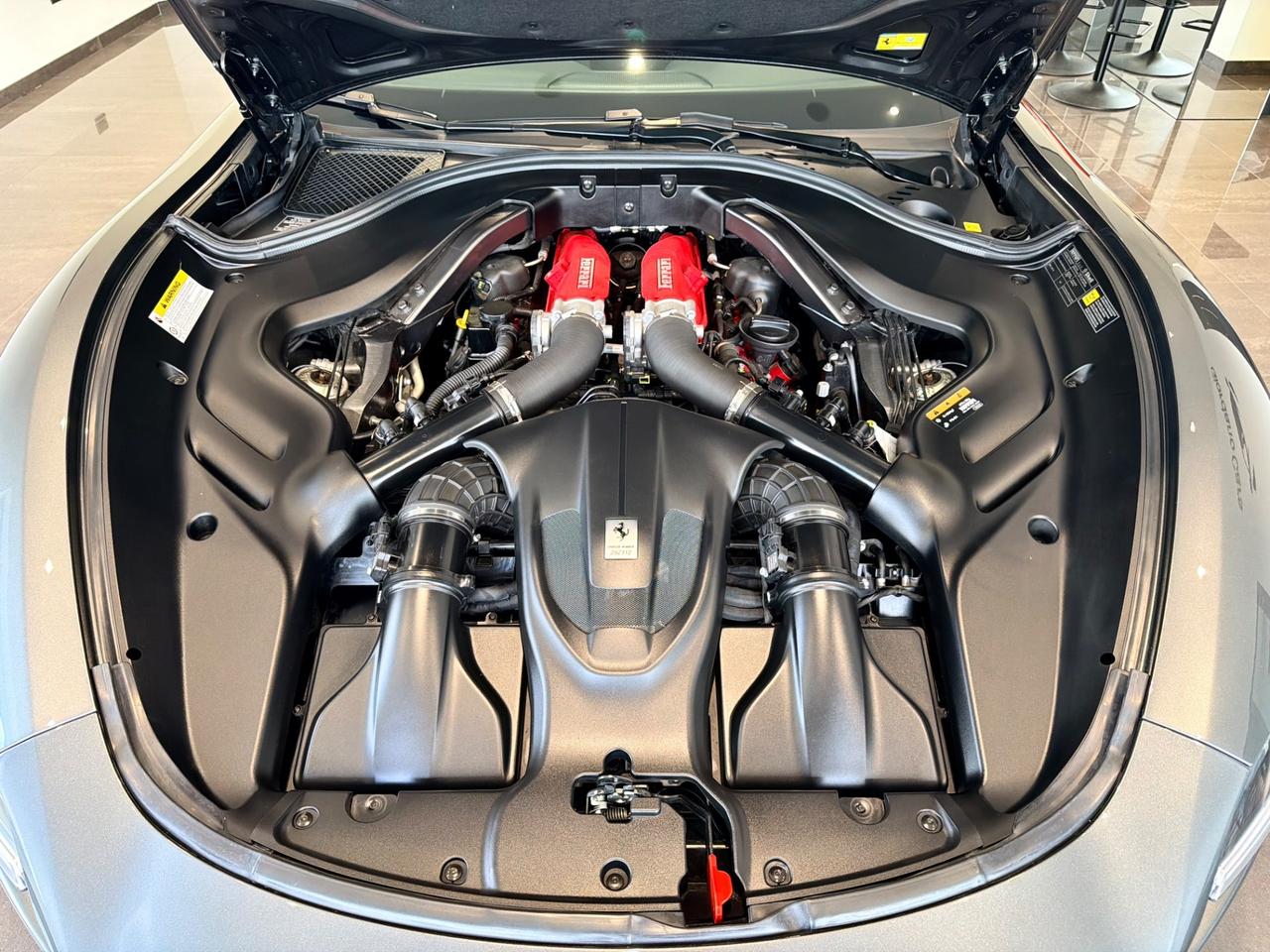 Ferrari Roma uni pro garanzia uff e service incluso 2030