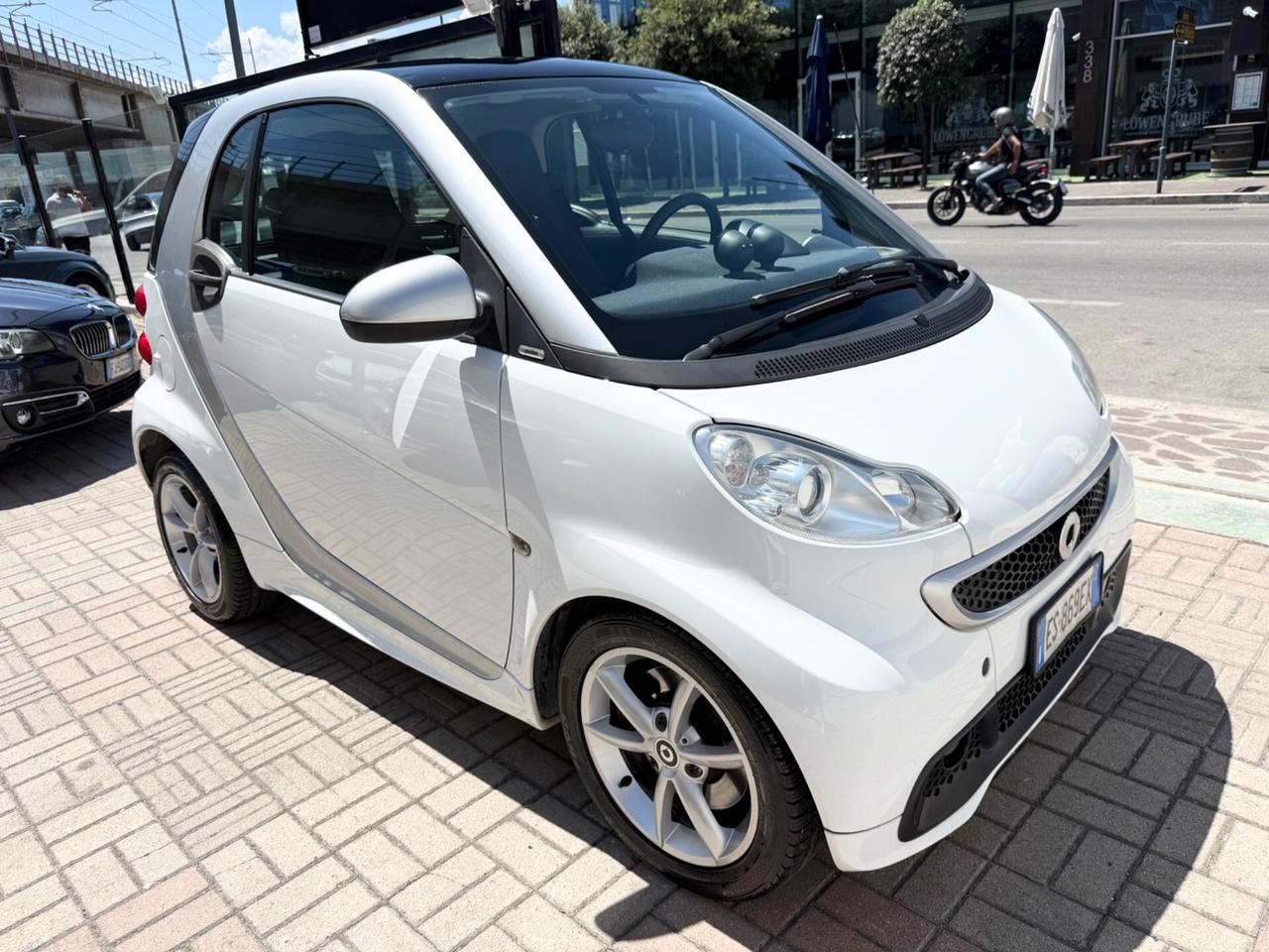 Smart Fortwo 1.0 Mhd Pulse