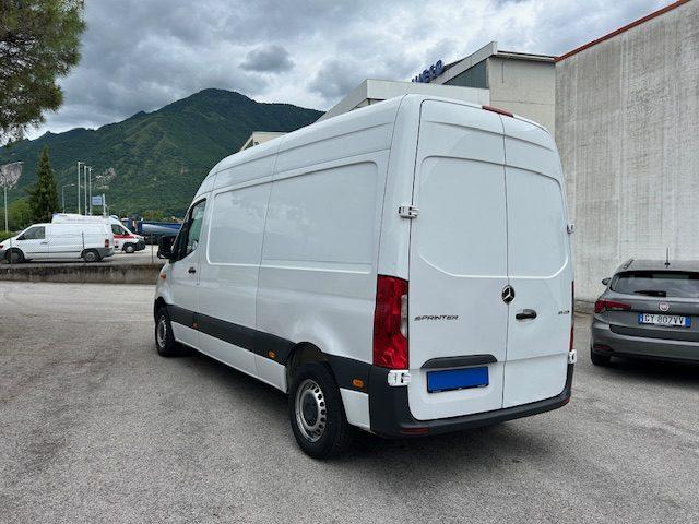 MERCEDES-BENZ Sprinter F37/33 311 CDI RWD TN Furgone