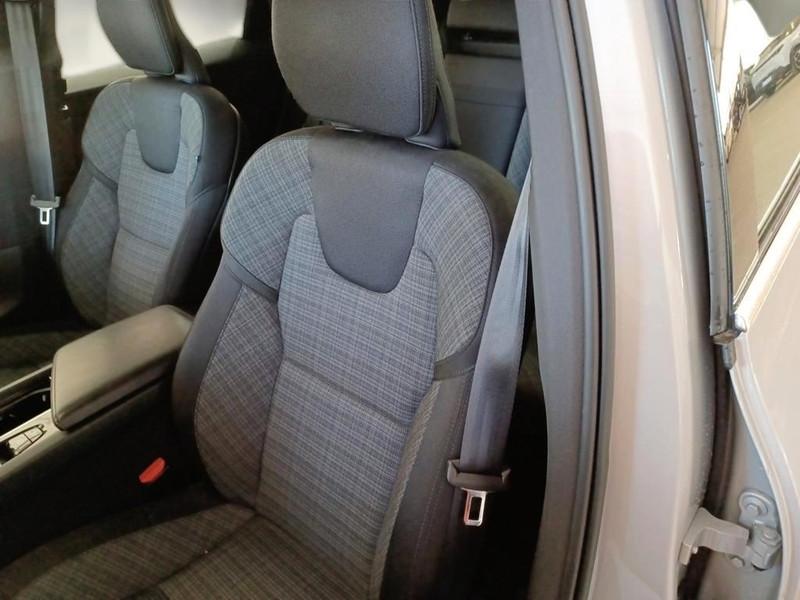 VOLVO XC60 B4 D AWD AUTOMATICO CORE SUV