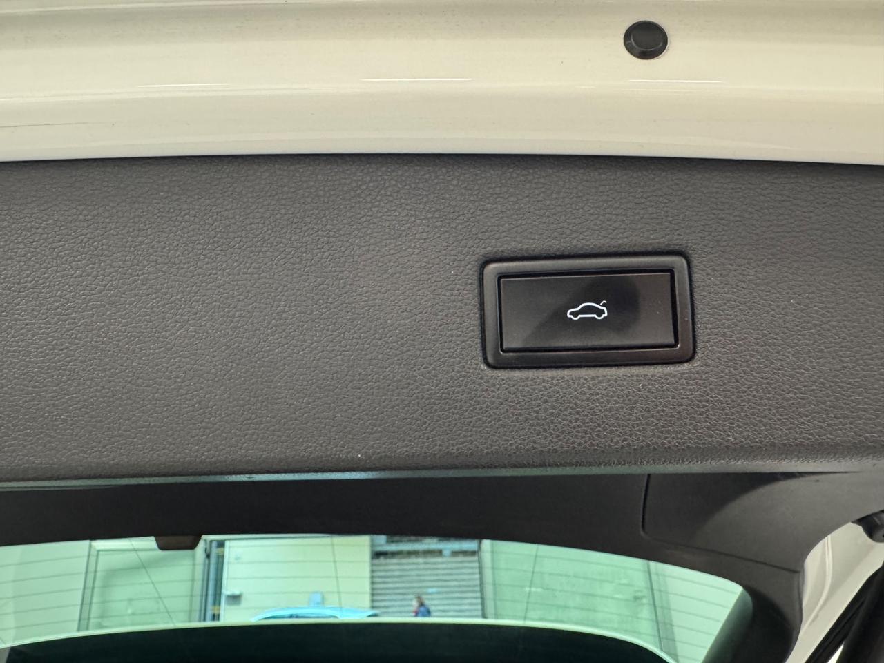 Volkswagen Tiguan 2.0 TDI DSG 4MOTION RLINE