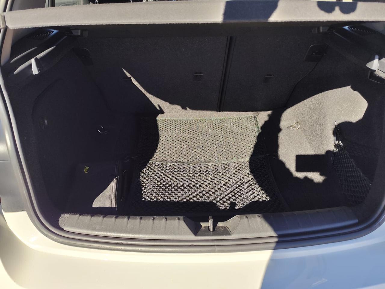 Bmw 118 118d 5p. Urban