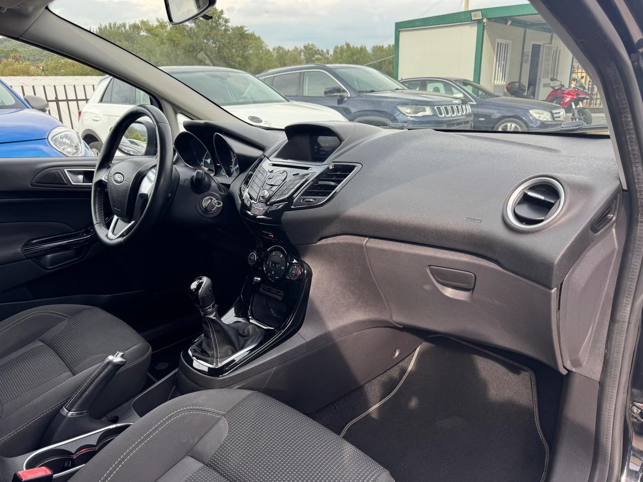 Ford Fiesta 1.5 TDCI 75CV TITANIUM 5Pt NAVY/SYNC/2017