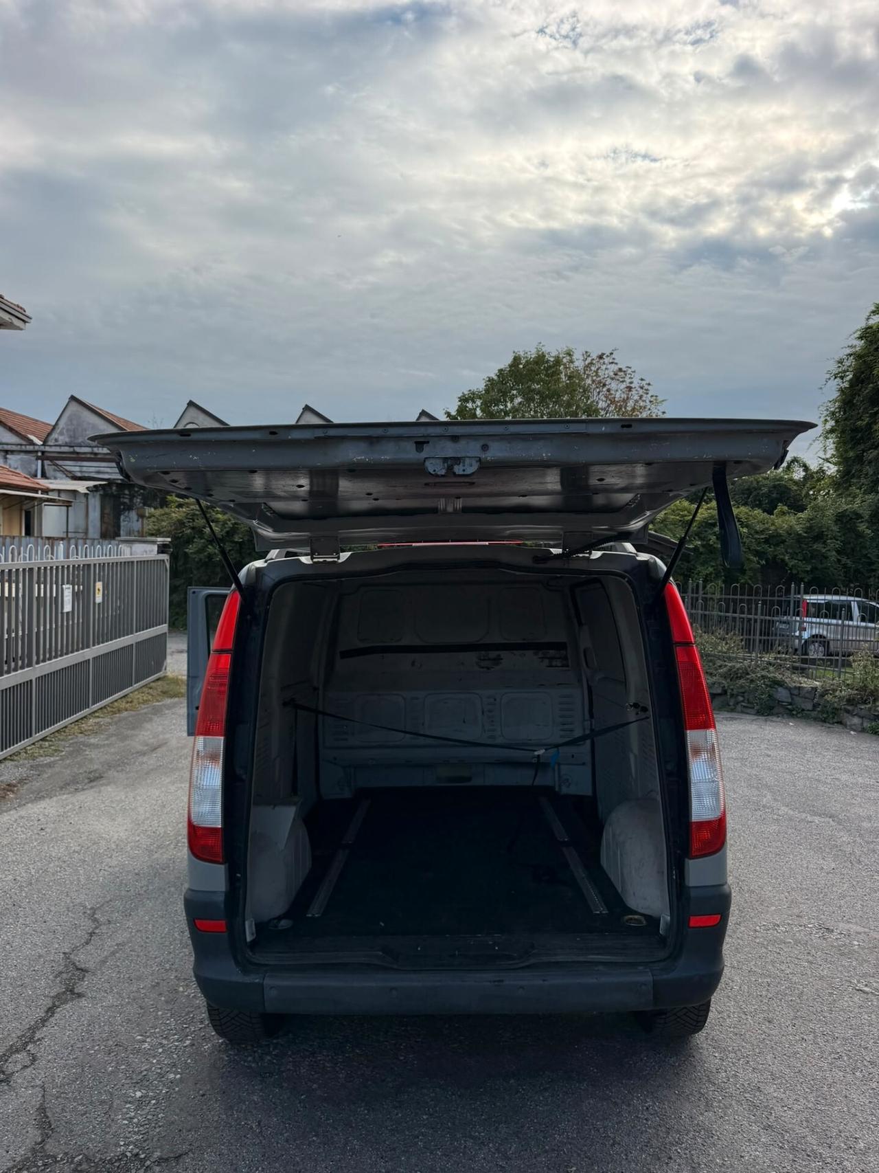 Mercedes-benz Vito 2.2 111 CDI Mixto Van