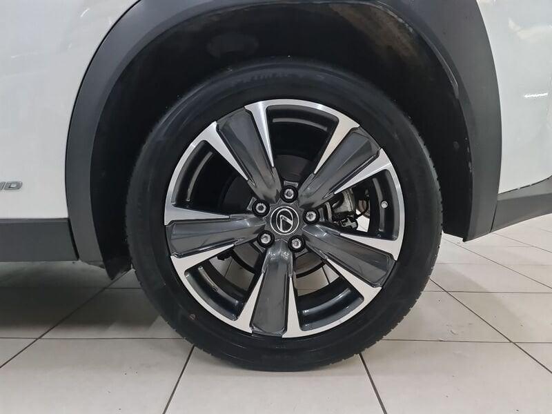 Lexus UX Hybrid 4WD Premium