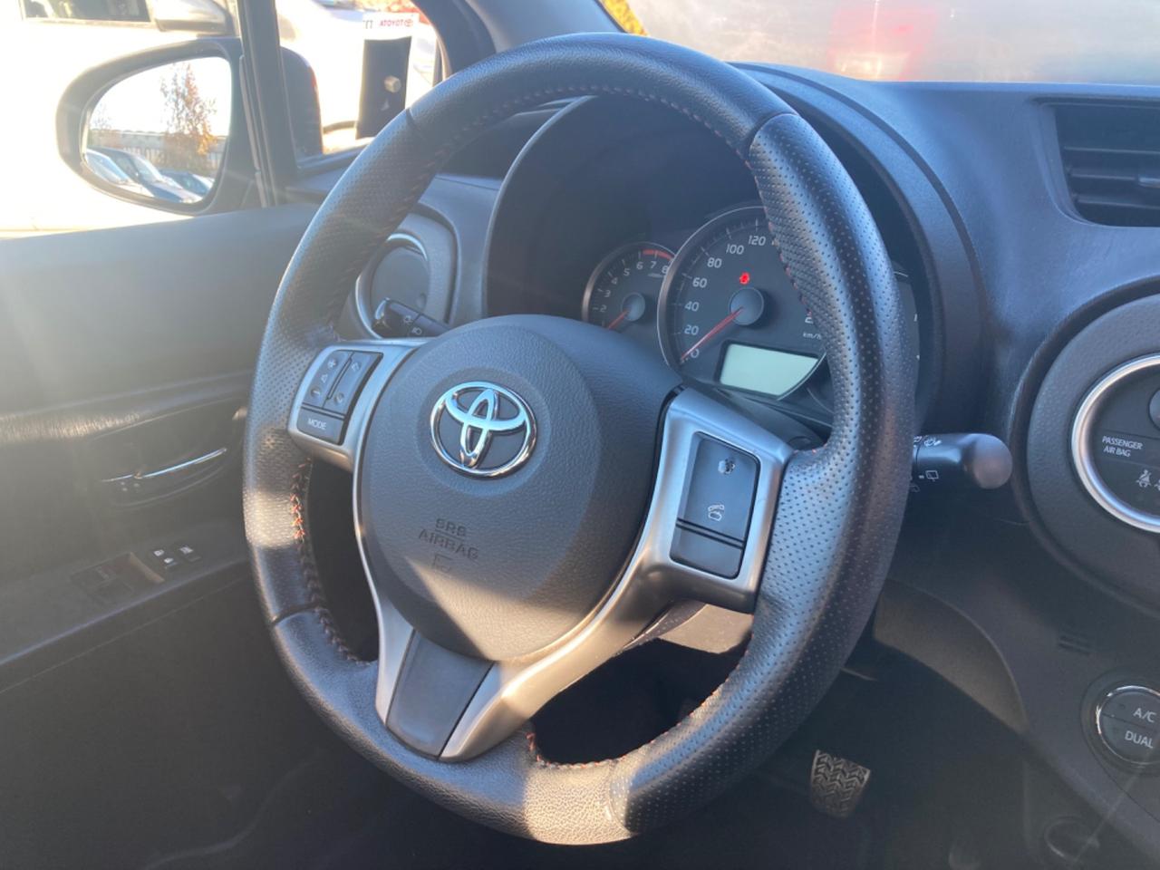 YARIS 1.3 BENZINA 5 PORTE(PROPRIETARIO UNICO)