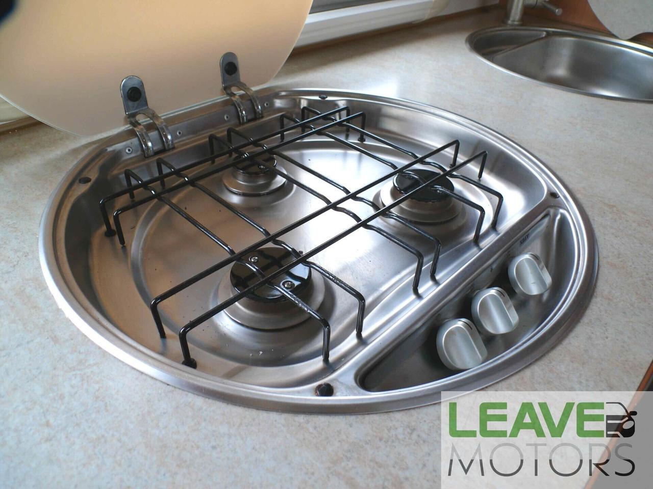 Hymer/eriba camper mansardato (M1327)