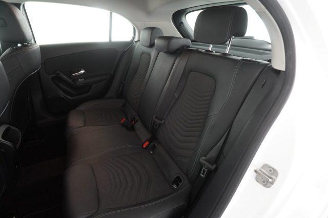 MERCEDES-BENZ A 180 A 180 d Automatic Advanced