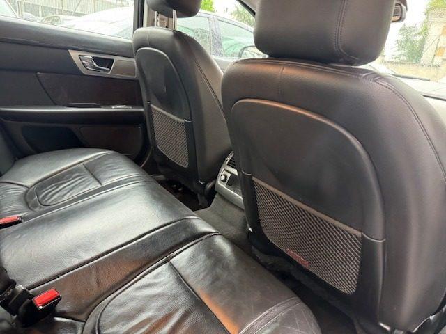 JAGUAR XF 2.2 D 190 CV