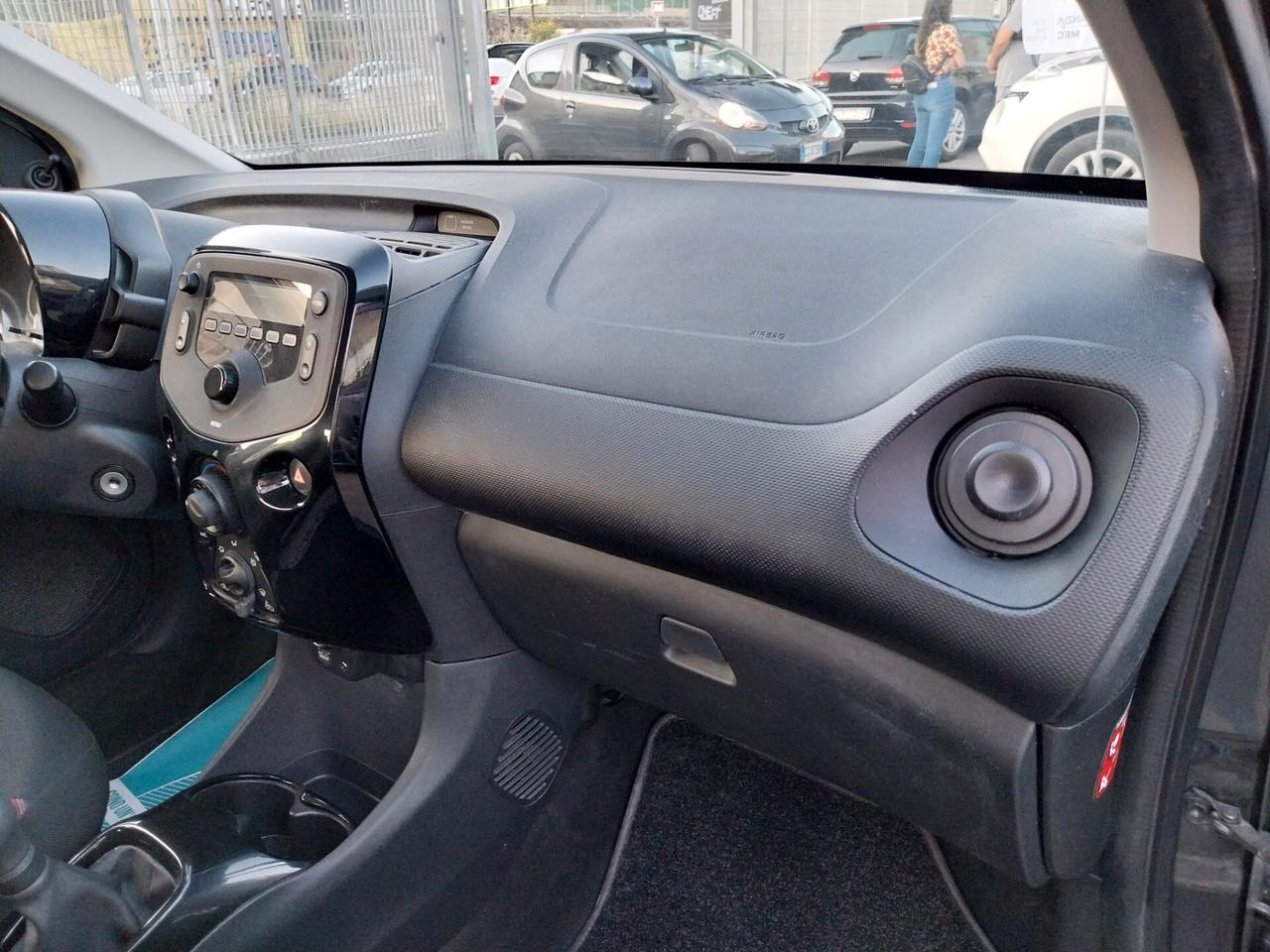 CITROEN C1 1.0 BENZINA 5 PORTE SHINE 2021