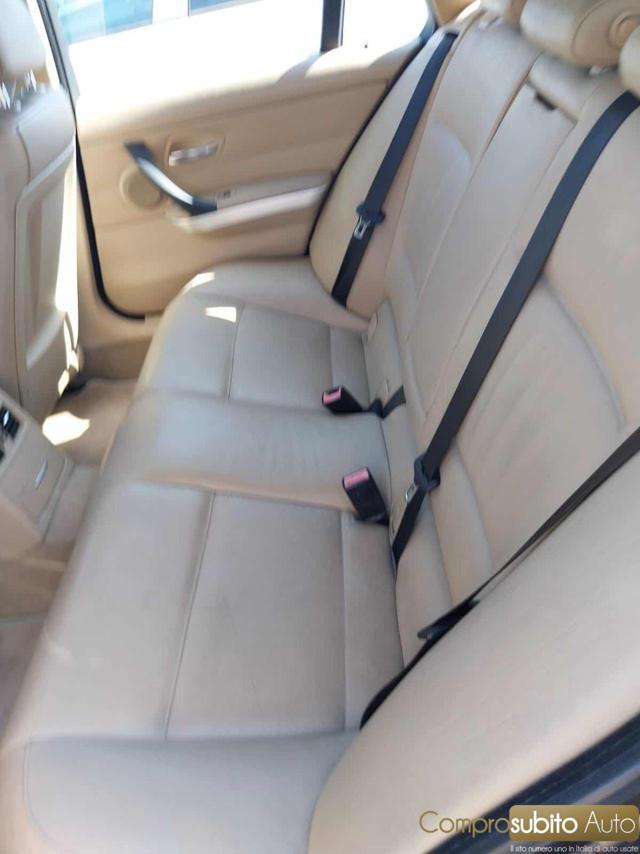 BMW 320 d Automatica Navi Touring MSport