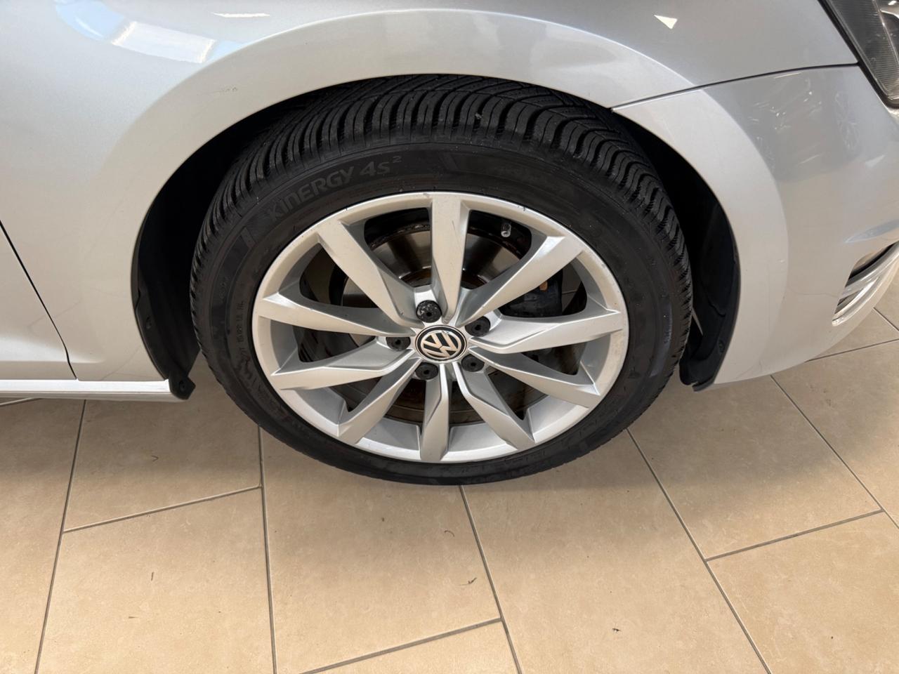 Volkswagen Golf 1.6 TDI DSG 5p. Highline BlueMotion Technology