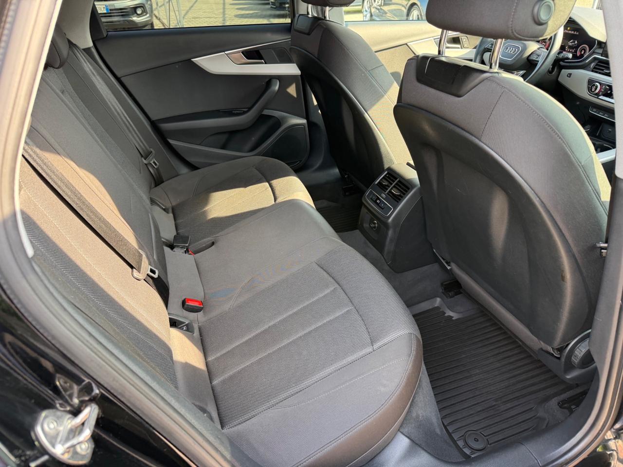 Audi A4 Avant 30 TDI/136 CV S tronic Advanced IVA ESPSOTA