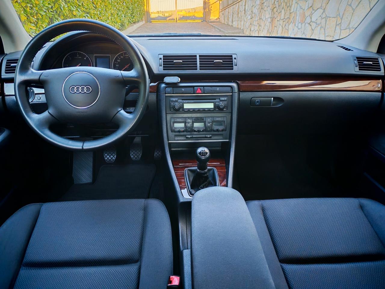 Audi A4 1.9 TDI/130 CV cat UNICA POCHI KM