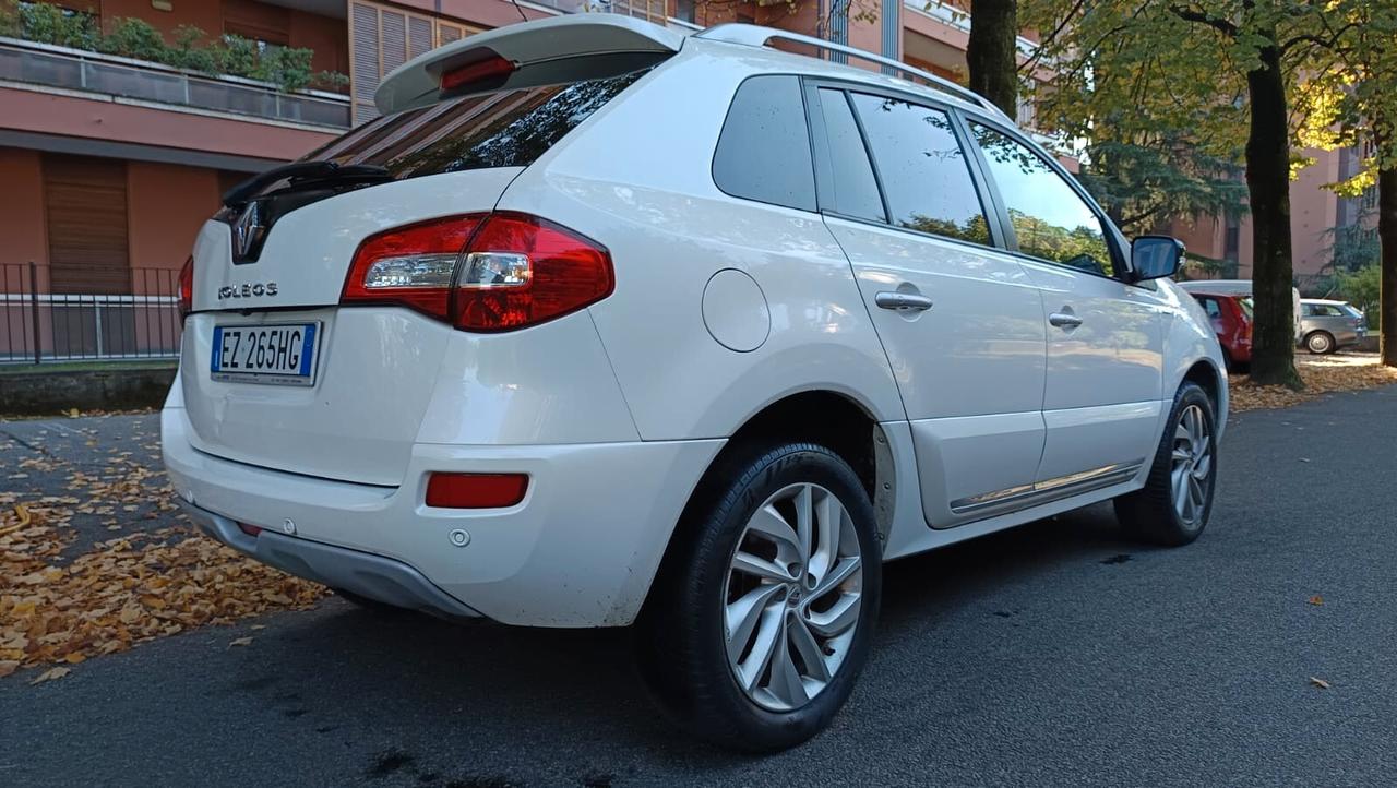 Renault Koleos 2.0 DIESEL CAMBIO AUTOMATICO ANNO 2015