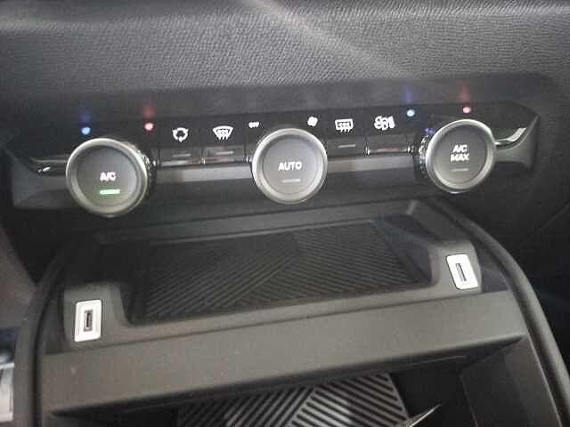 Citroen ë-C4 motore elettrico 136 CV Feel Pack
