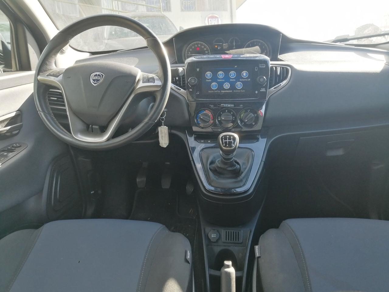 Lancia Ypsilon 1.2 69 CV 5 P GPL Gold