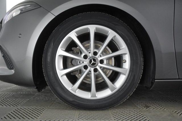 MERCEDES-BENZ A 180 A 180 d Automatic Sport