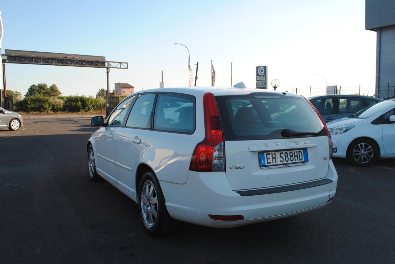 Volvo V50 D4 R-design 1.6d 114 cv