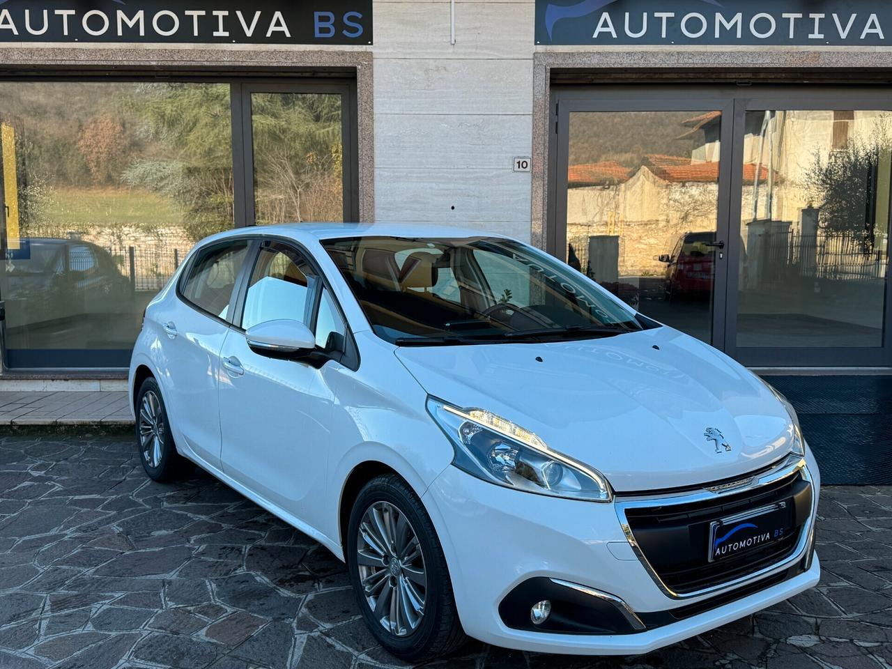 Peugeot 208 PureTech 82 5p. GPL Active